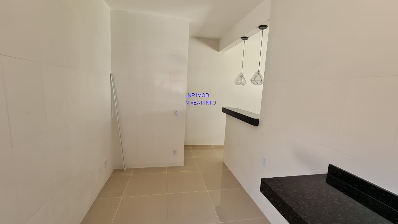 Casa à venda com 2 quartos, 180m² - Foto 6