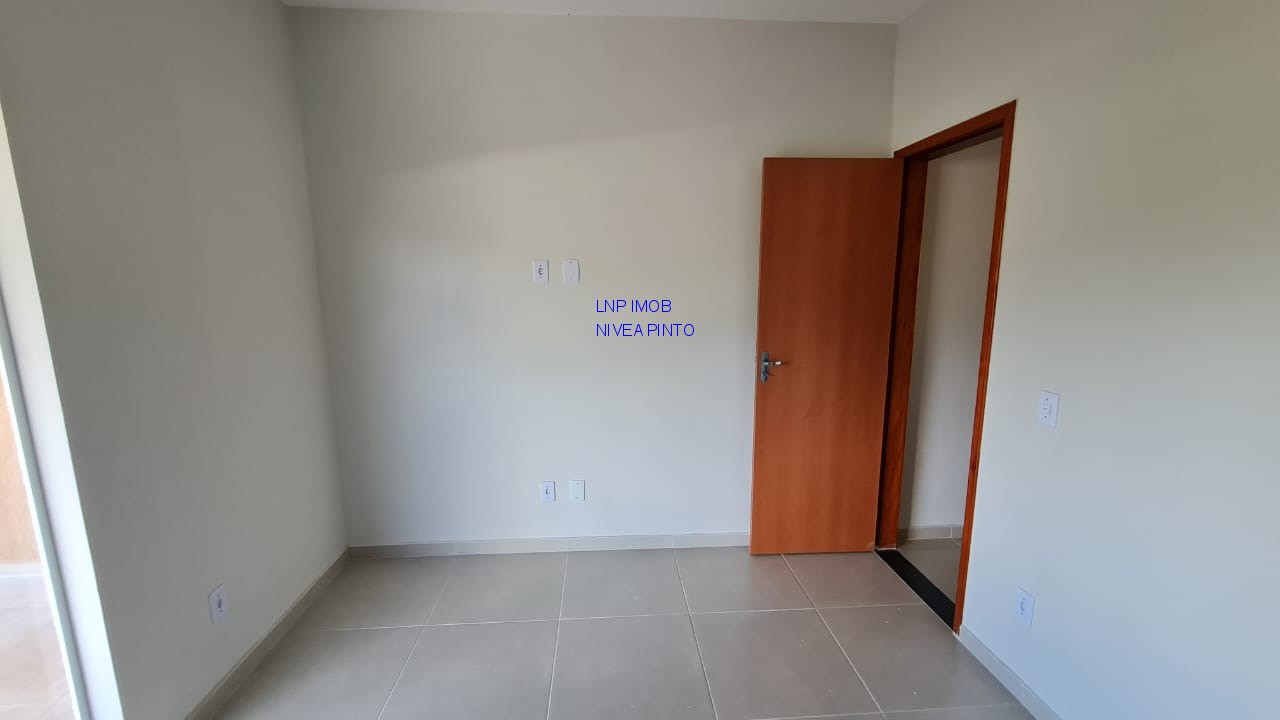 Casa à venda com 2 quartos, 180m² - Foto 12