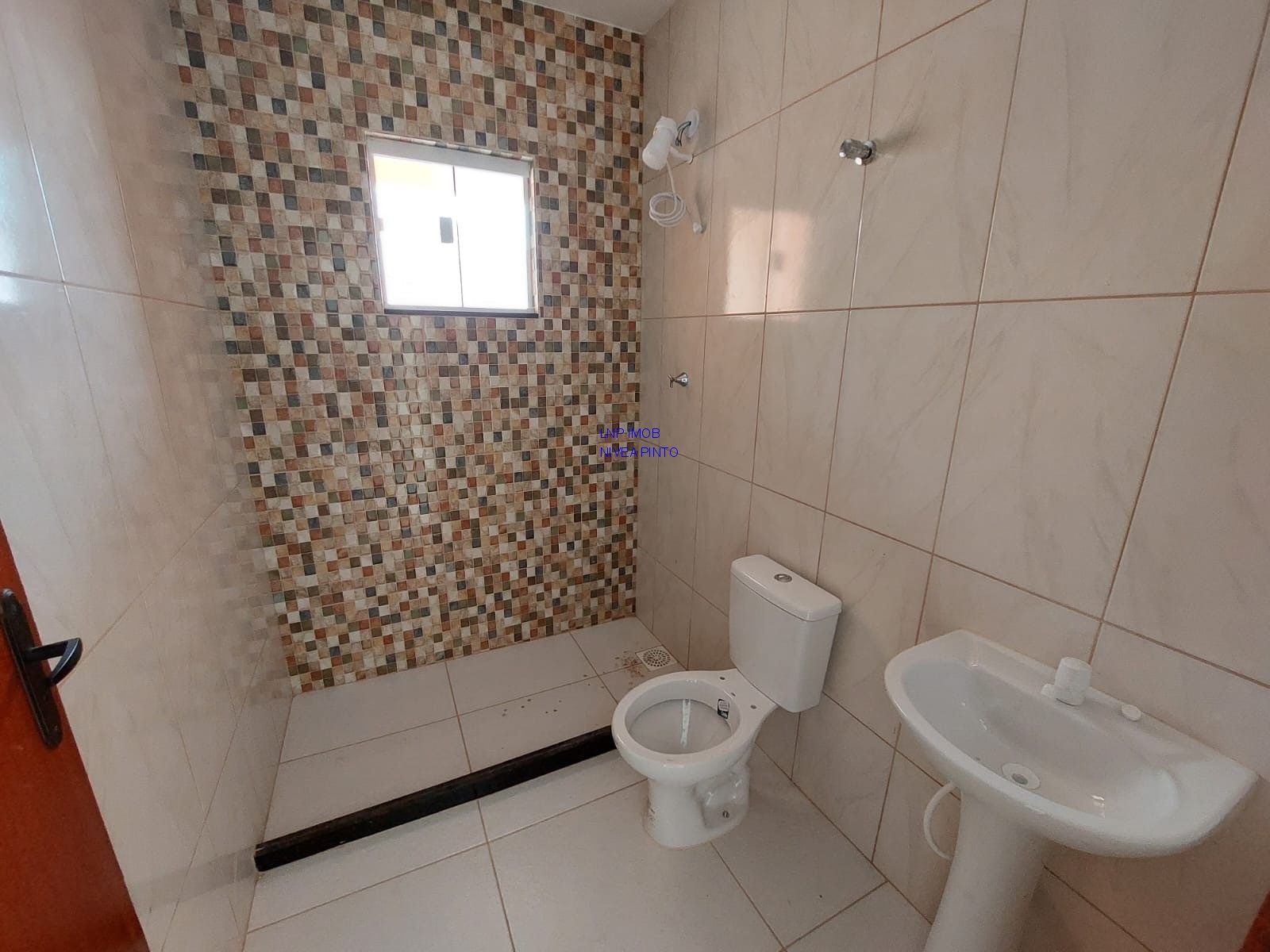 Casa à venda com 2 quartos, 370m² - Foto 11