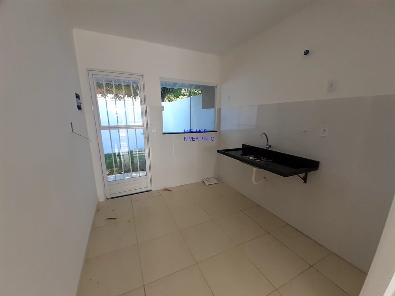 Casa à venda com 2 quartos, 160m² - Foto 9