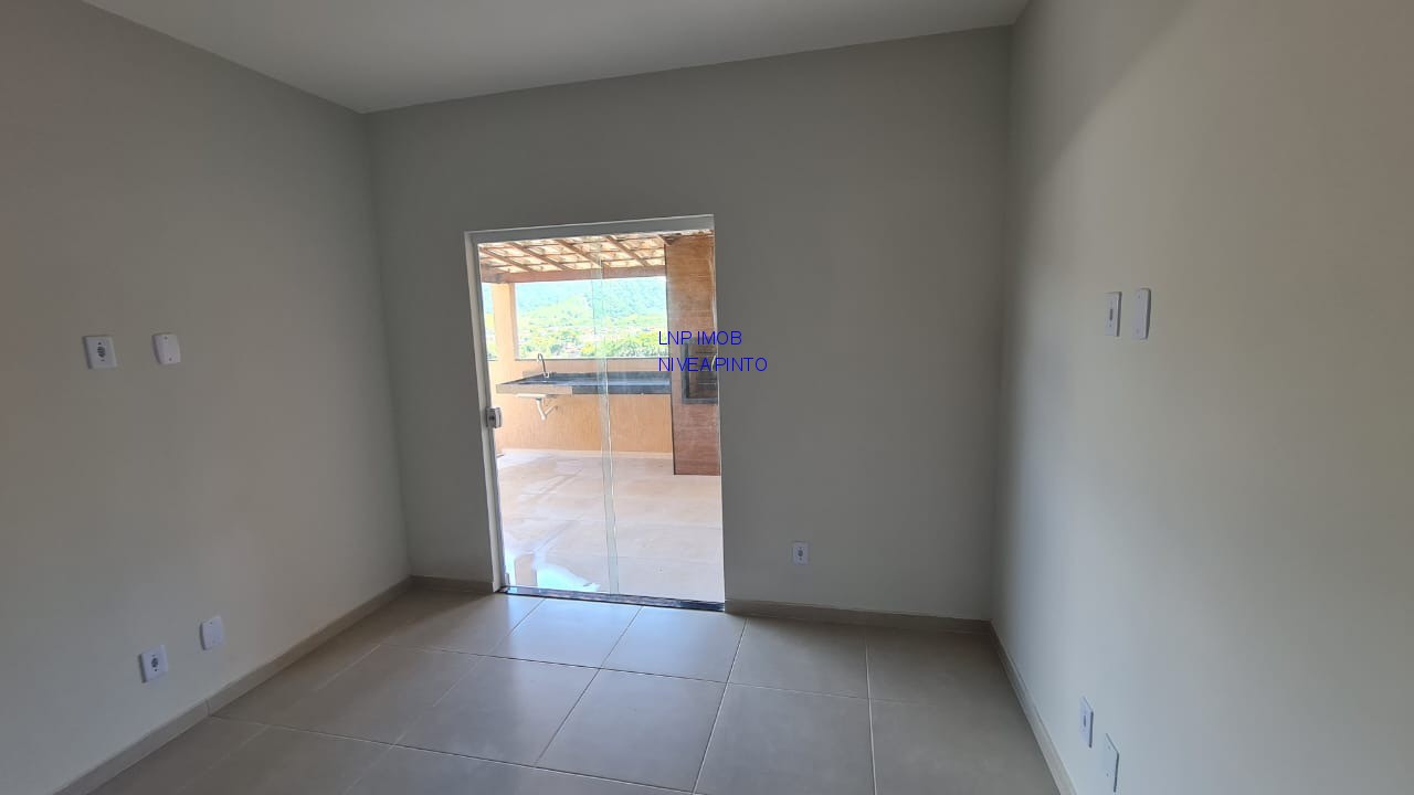 Casa à venda com 2 quartos, 180m² - Foto 10