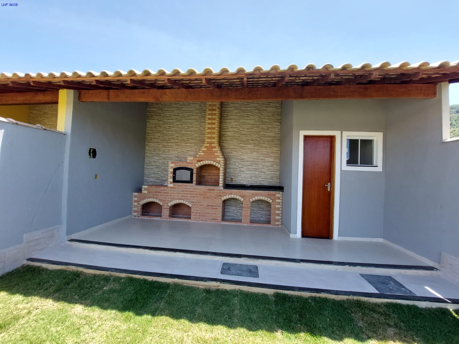 Casa à venda com 2 quartos, 240m² - Foto 4