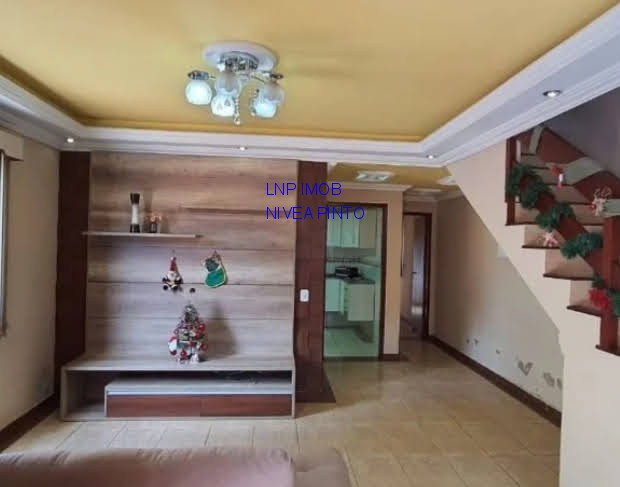 Casa à venda com 3 quartos, 260m² - Foto 4