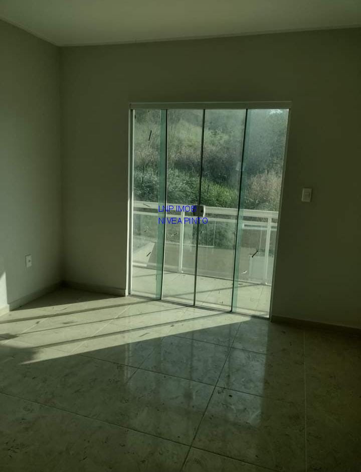 Casa à venda com 2 quartos, 220m² - Foto 11