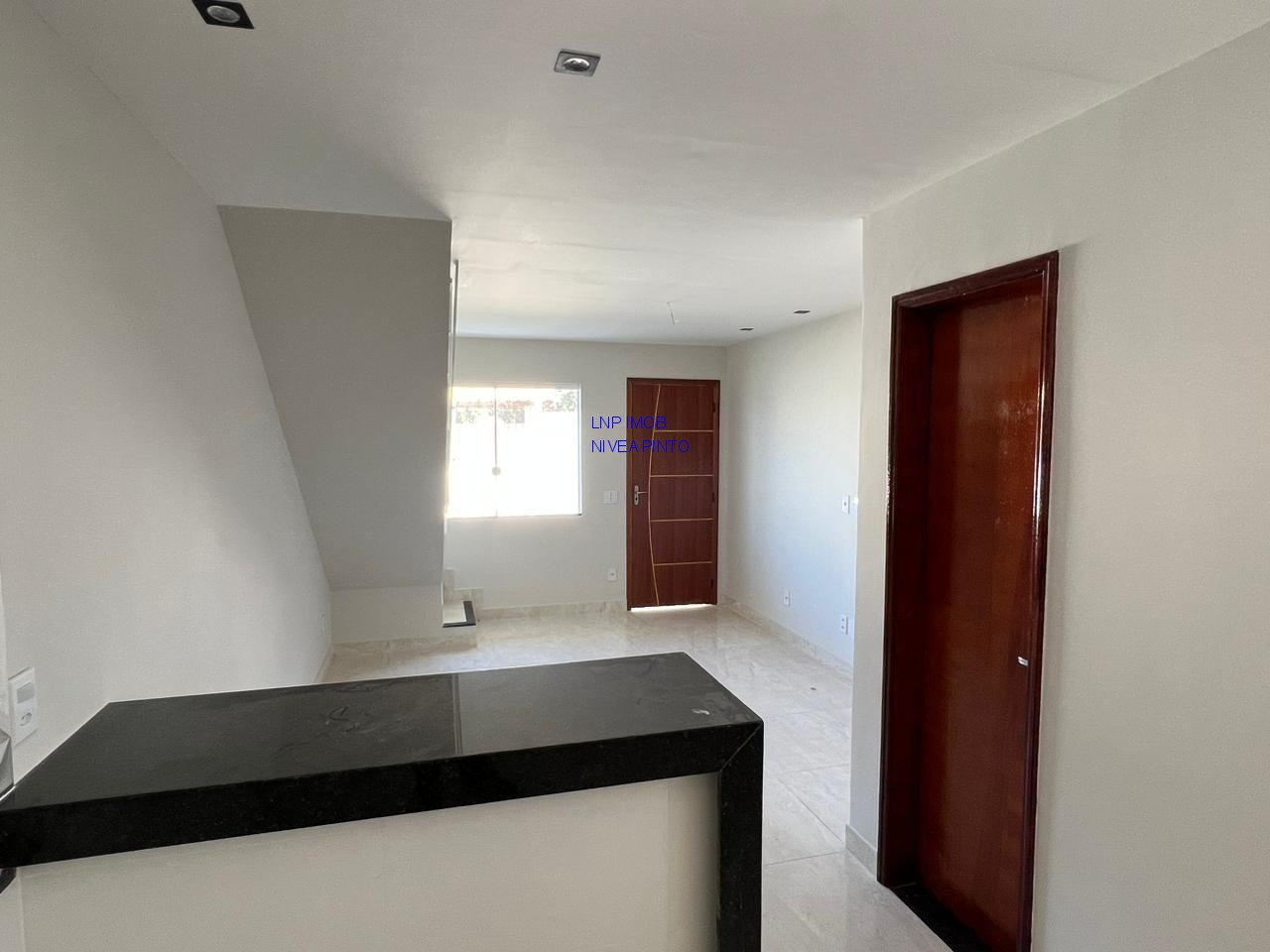 Casa à venda com 2 quartos, 100m² - Foto 5