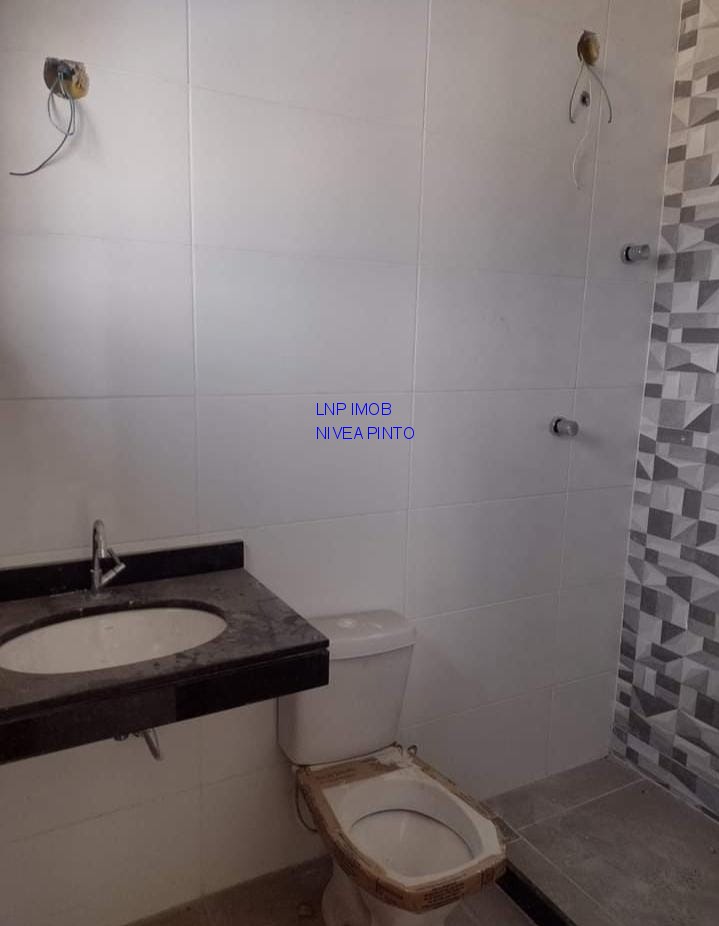 Casa à venda com 2 quartos, 220m² - Foto 14