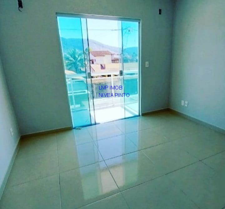 Casa à venda com 2 quartos, 220m² - Foto 10