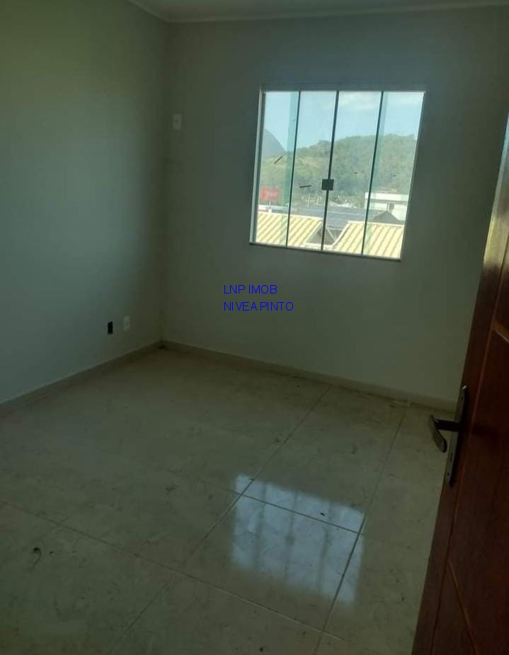 Casa à venda com 2 quartos, 220m² - Foto 13