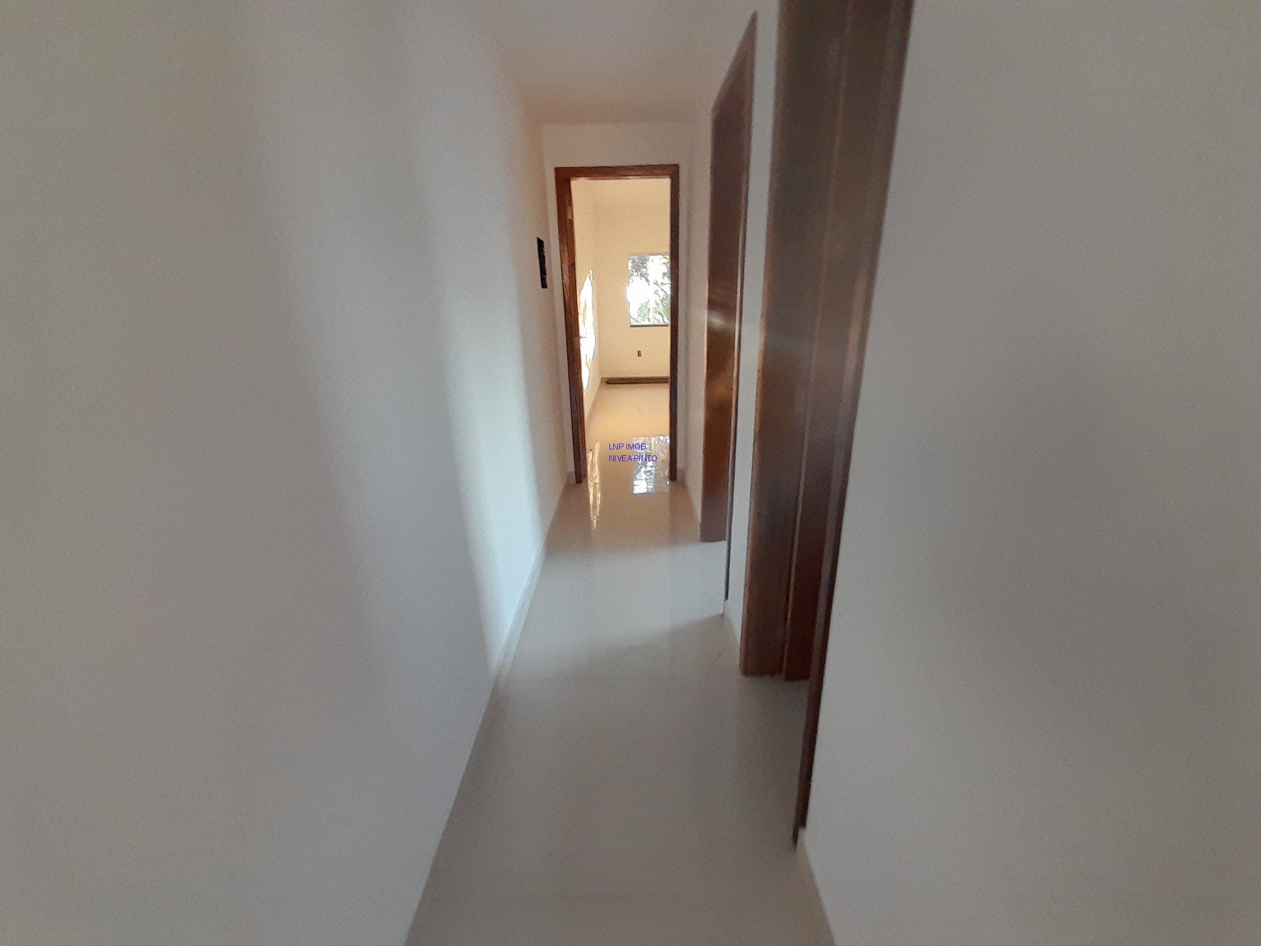 Casa à venda com 2 quartos, 80m² - Foto 10