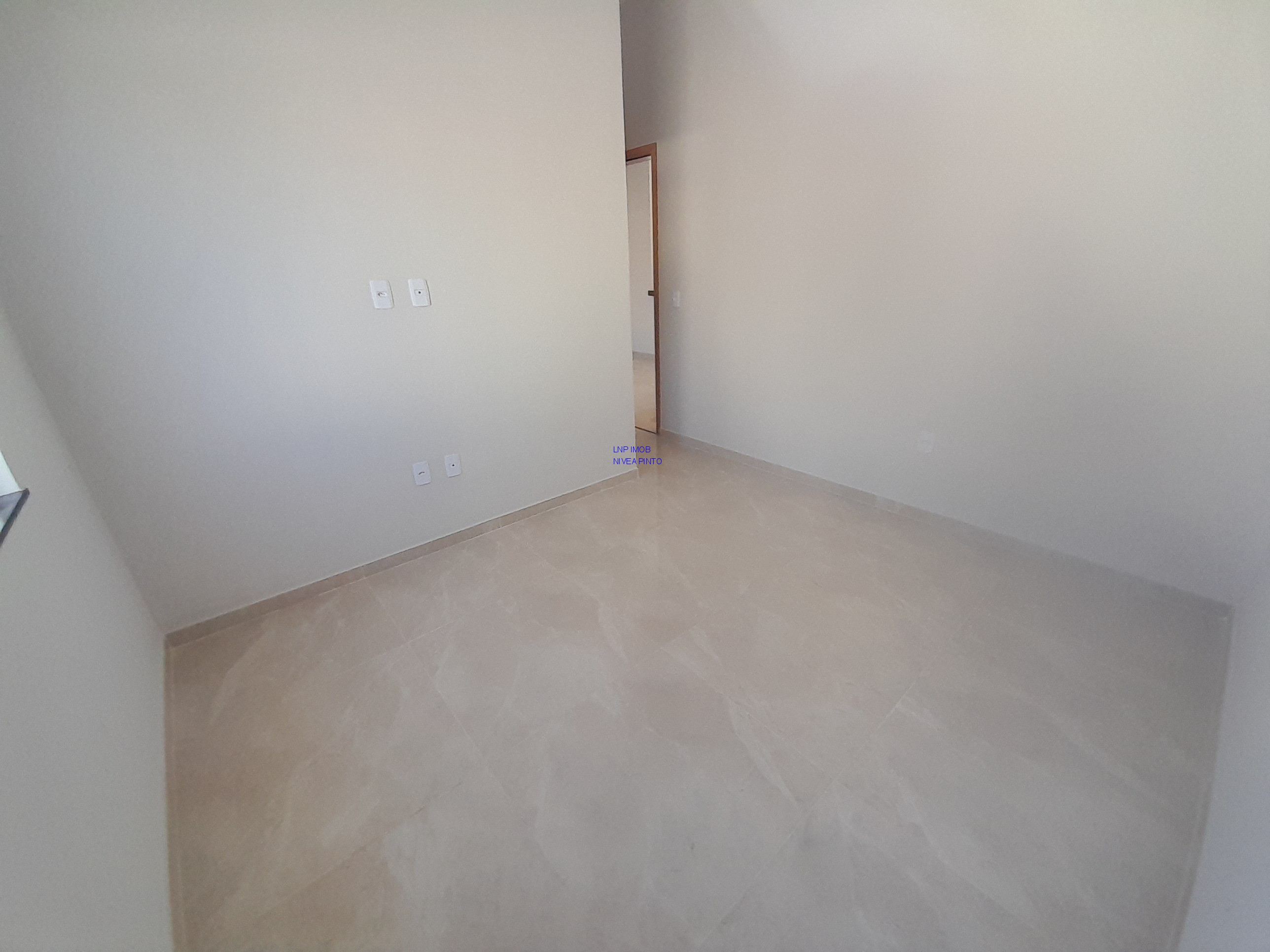 Casa à venda com 2 quartos, 200m² - Foto 18