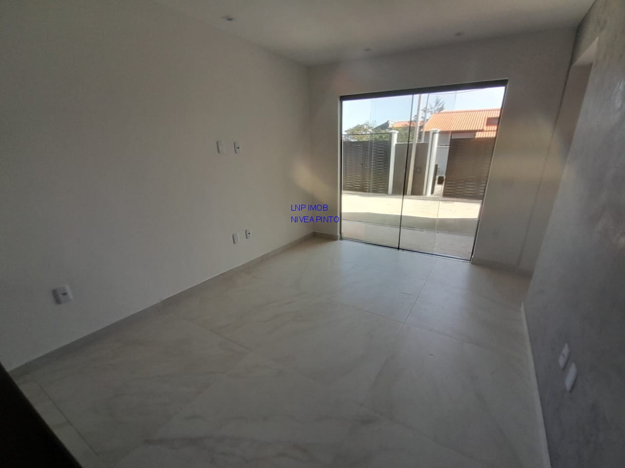 Casa à venda com 2 quartos, 150m² - Foto 6