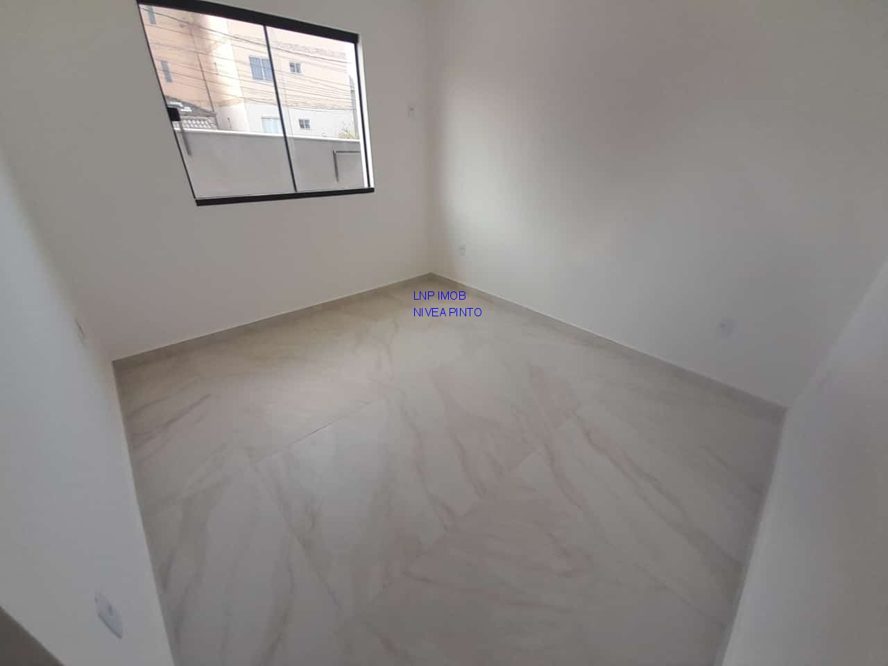 Casa à venda com 2 quartos, 200m² - Foto 10