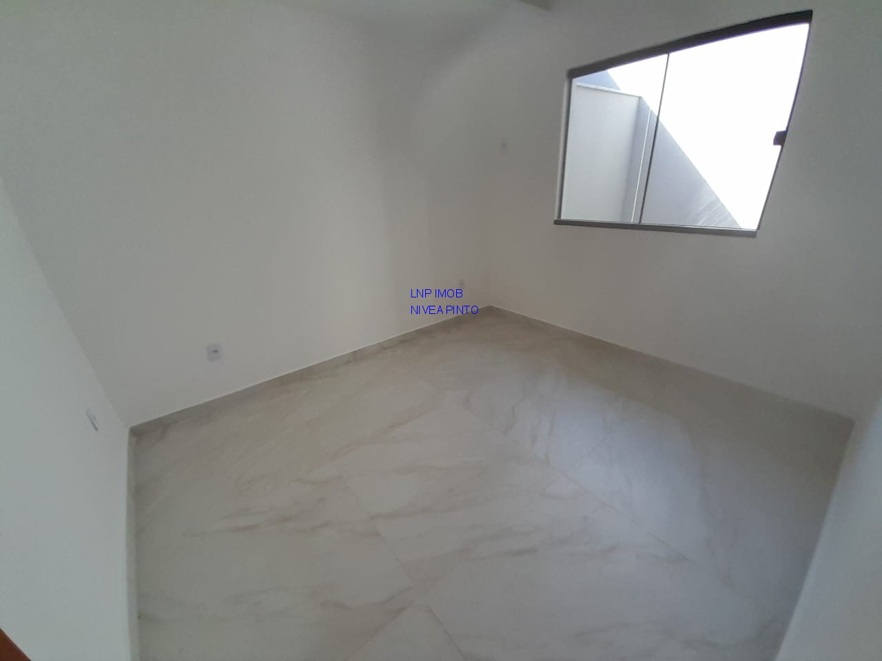 Casa à venda com 2 quartos, 150m² - Foto 9