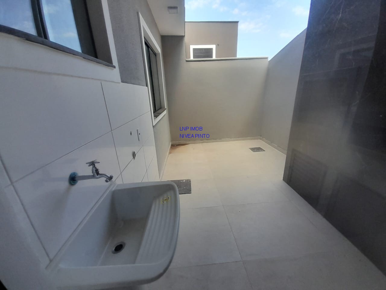 Casa à venda com 2 quartos, 200m² - Foto 16