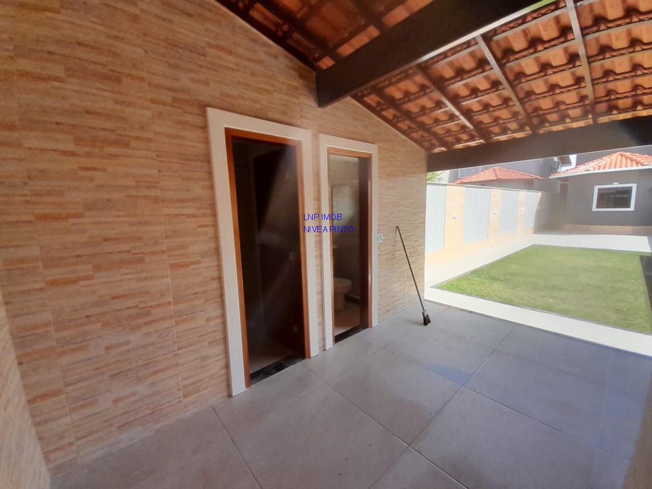 Casa à venda com 2 quartos, 360m² - Foto 8