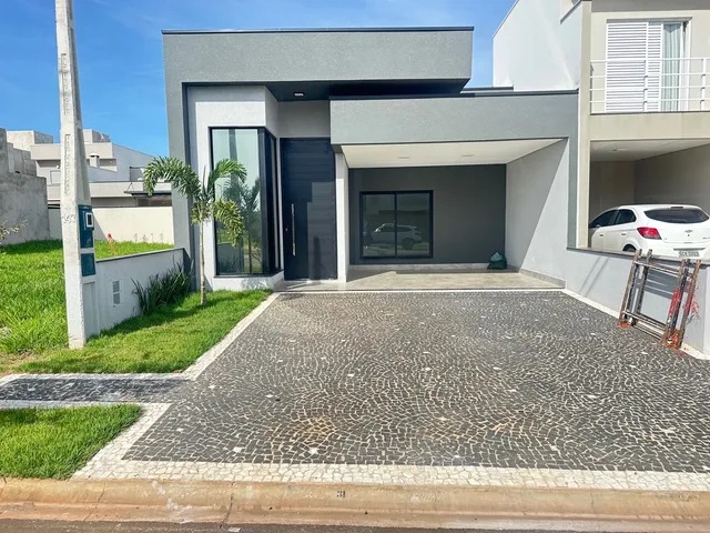 CASA RESIDENCIAL em Paulínia - SP, São Bento