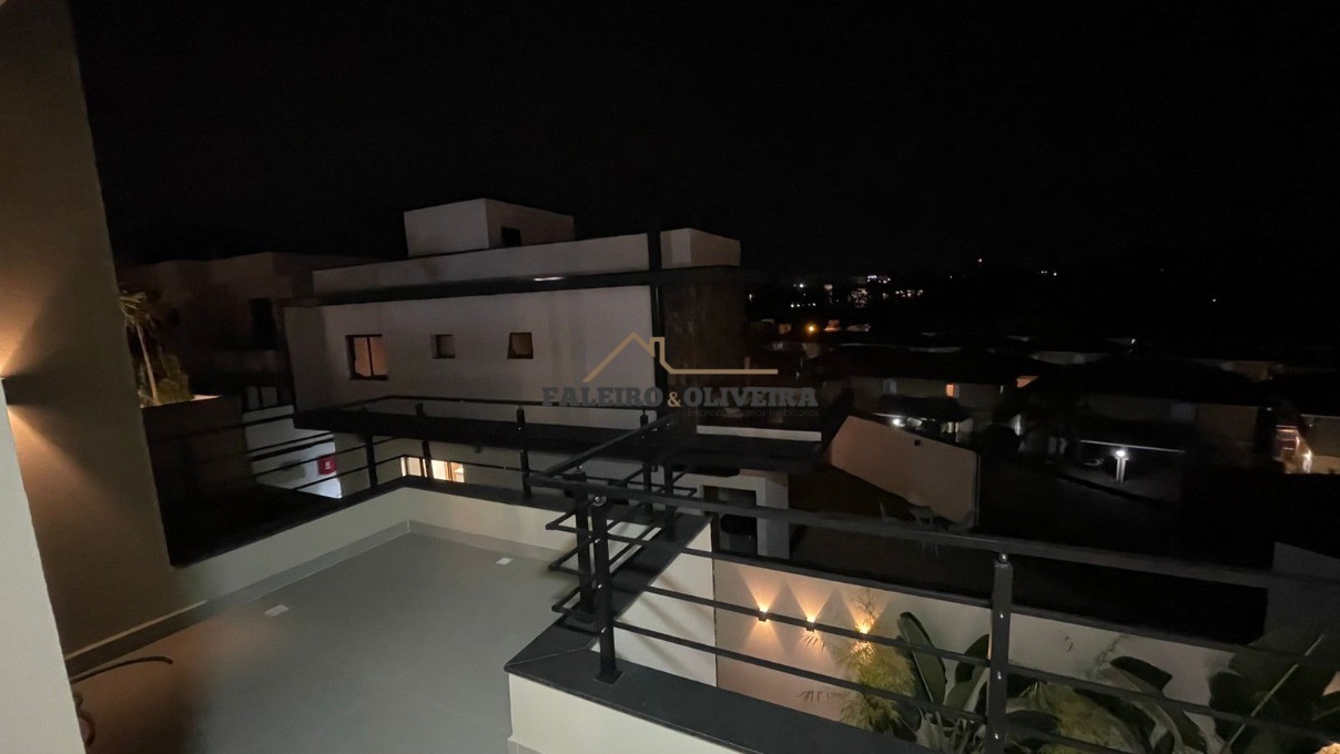 Casa à venda com 3 quartos, 250m² - Foto 7