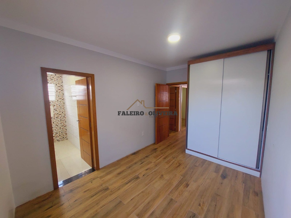 Casa à venda com 3 quartos, 93m² - Foto 10