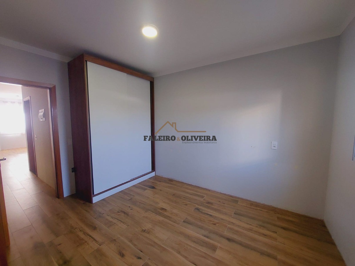 Casa à venda com 3 quartos, 93m² - Foto 9