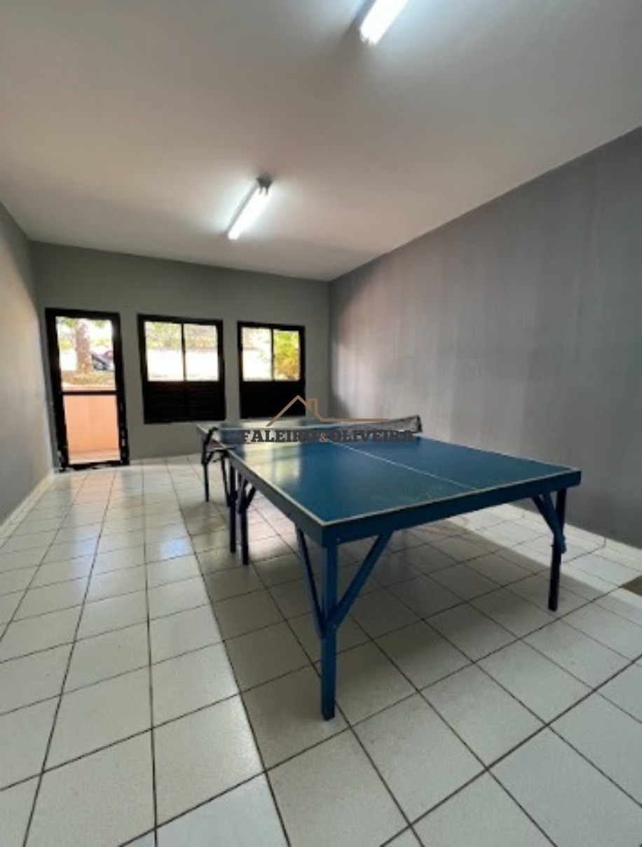 Apartamento à venda com 2 quartos, 75m² - Foto 10