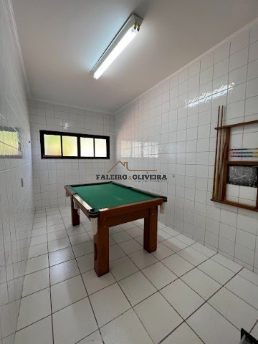 Apartamento à venda com 2 quartos, 75m² - Foto 11