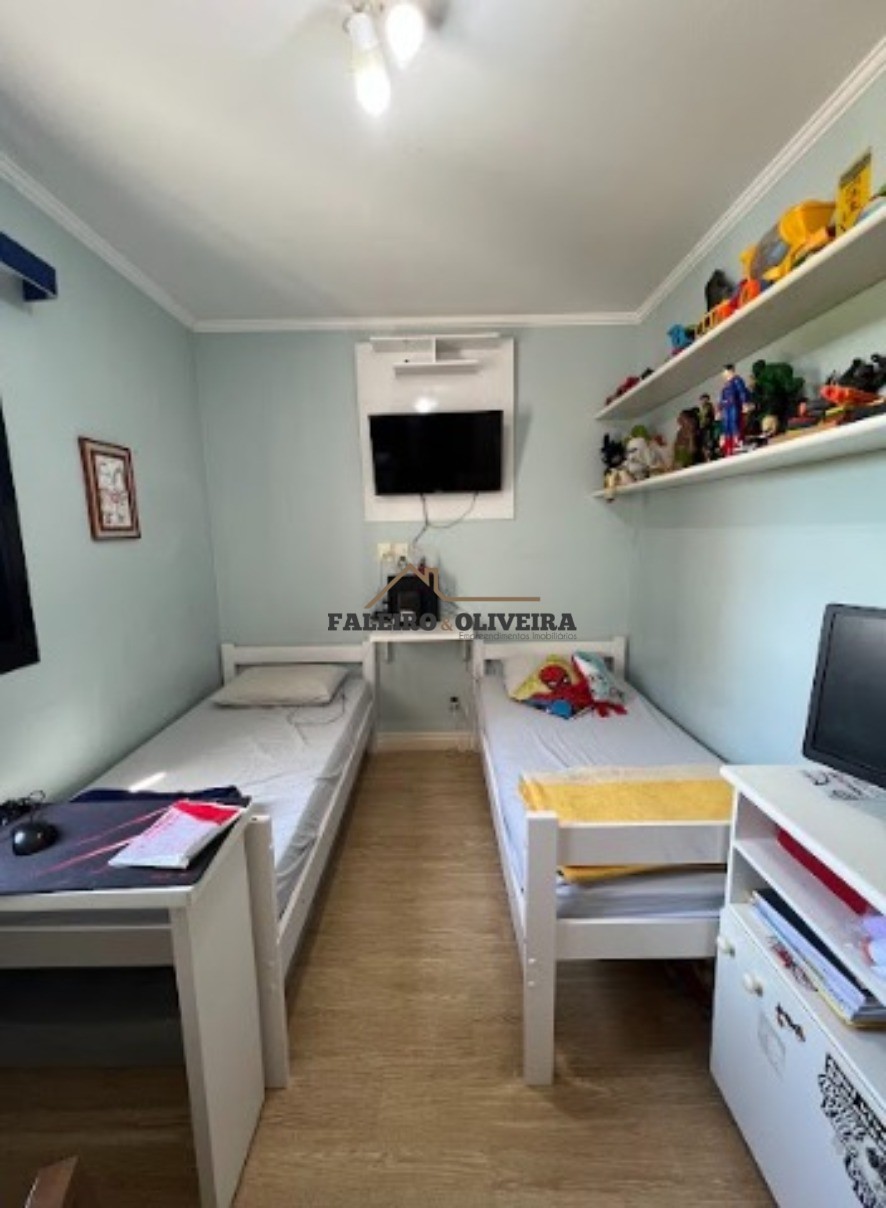 Apartamento à venda com 2 quartos, 75m² - Foto 32