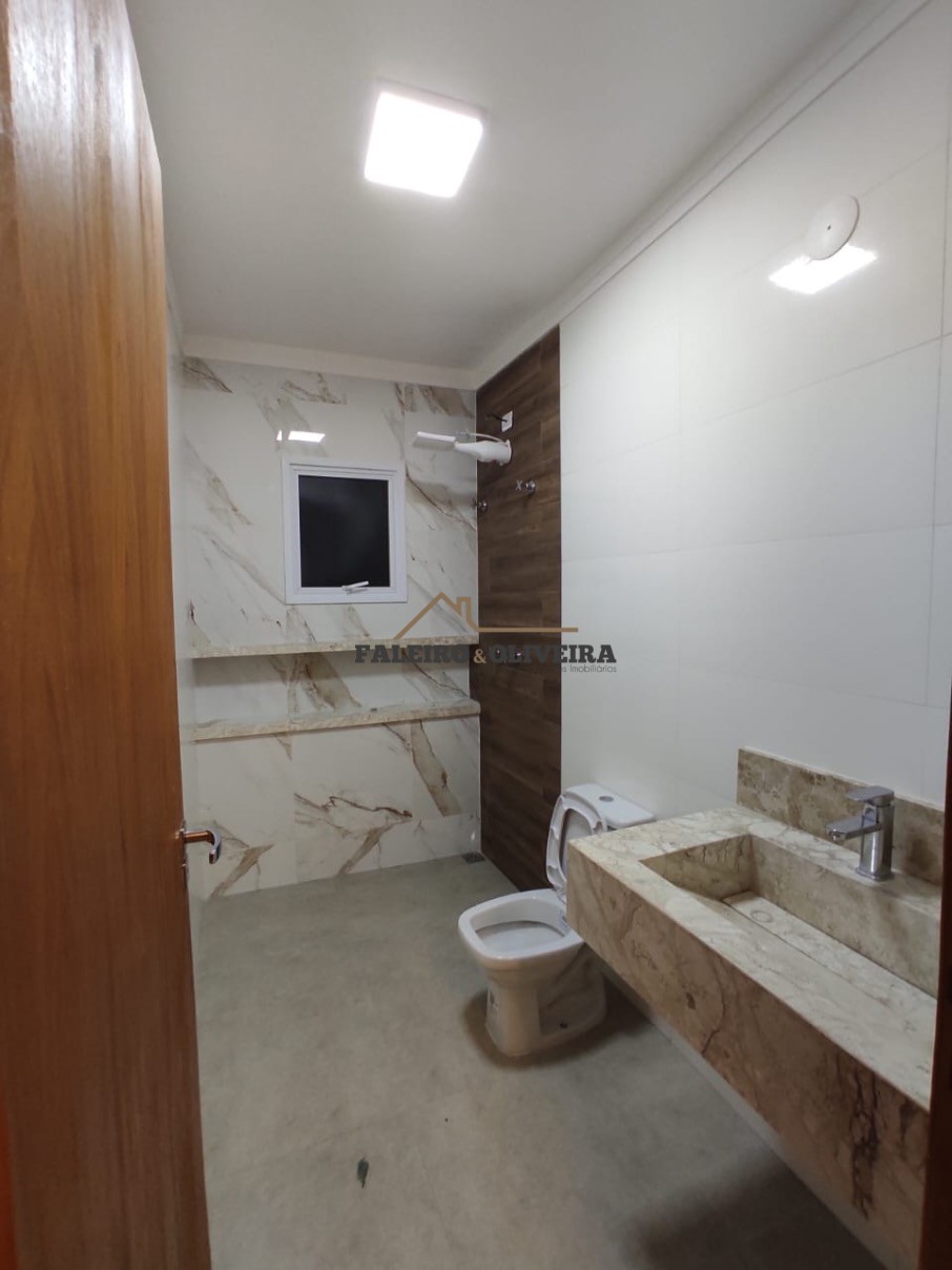 Casa à venda com 3 quartos, 195m² - Foto 15