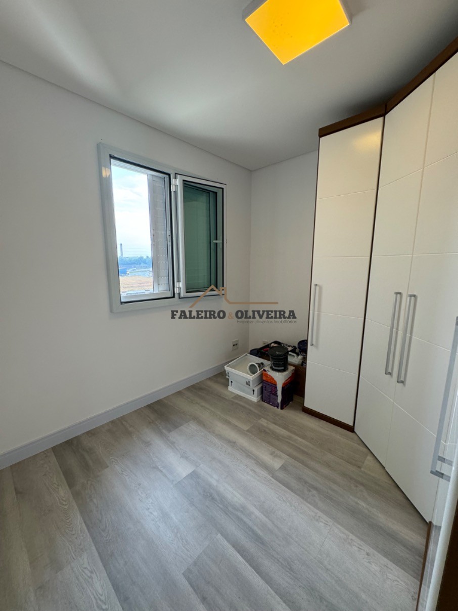 Apartamento à venda com 3 quartos, 97m² - Foto 6