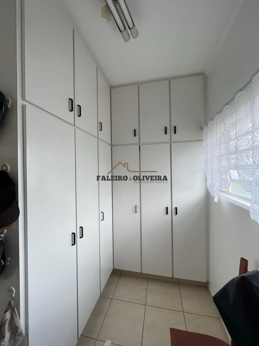 Chácara à venda com 5 quartos, 390m² - Foto 11