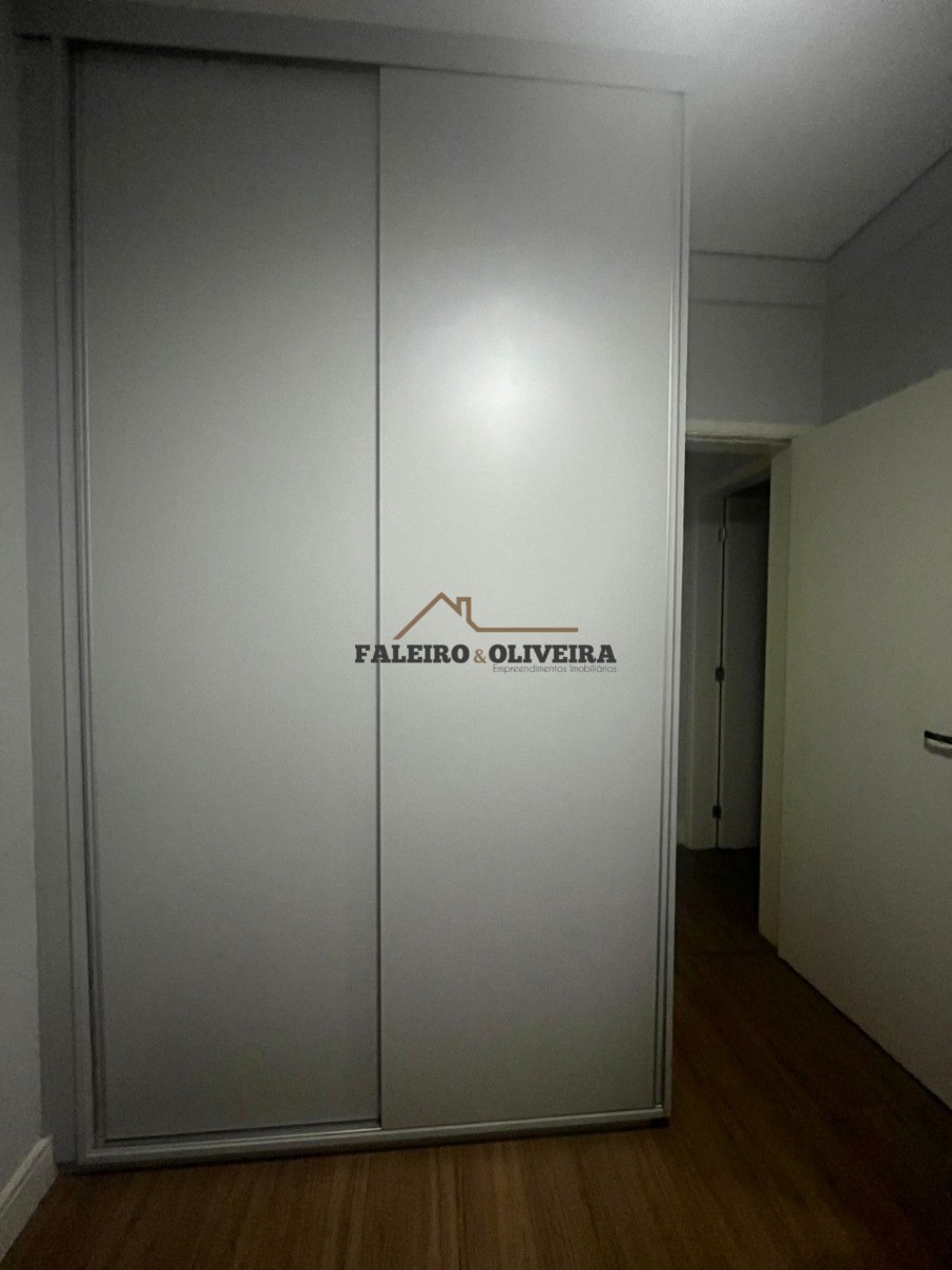 Apartamento à venda com 2 quartos, 67m² - Foto 13