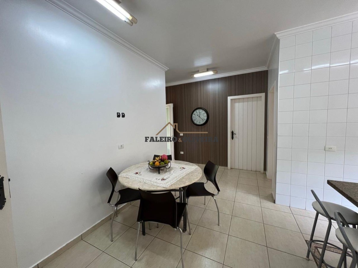 Chácara à venda com 5 quartos, 390m² - Foto 8