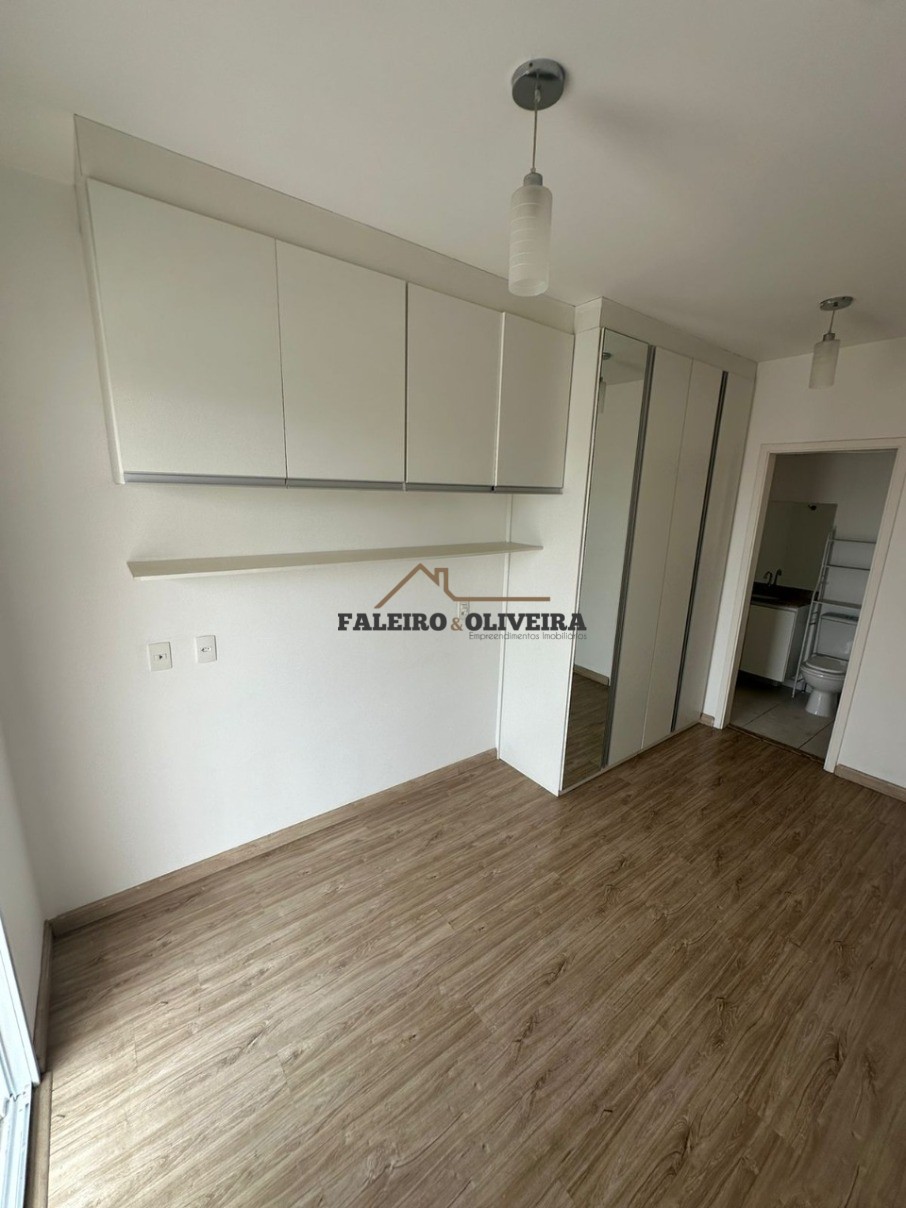 Apartamento à venda com 2 quartos, 69m² - Foto 13