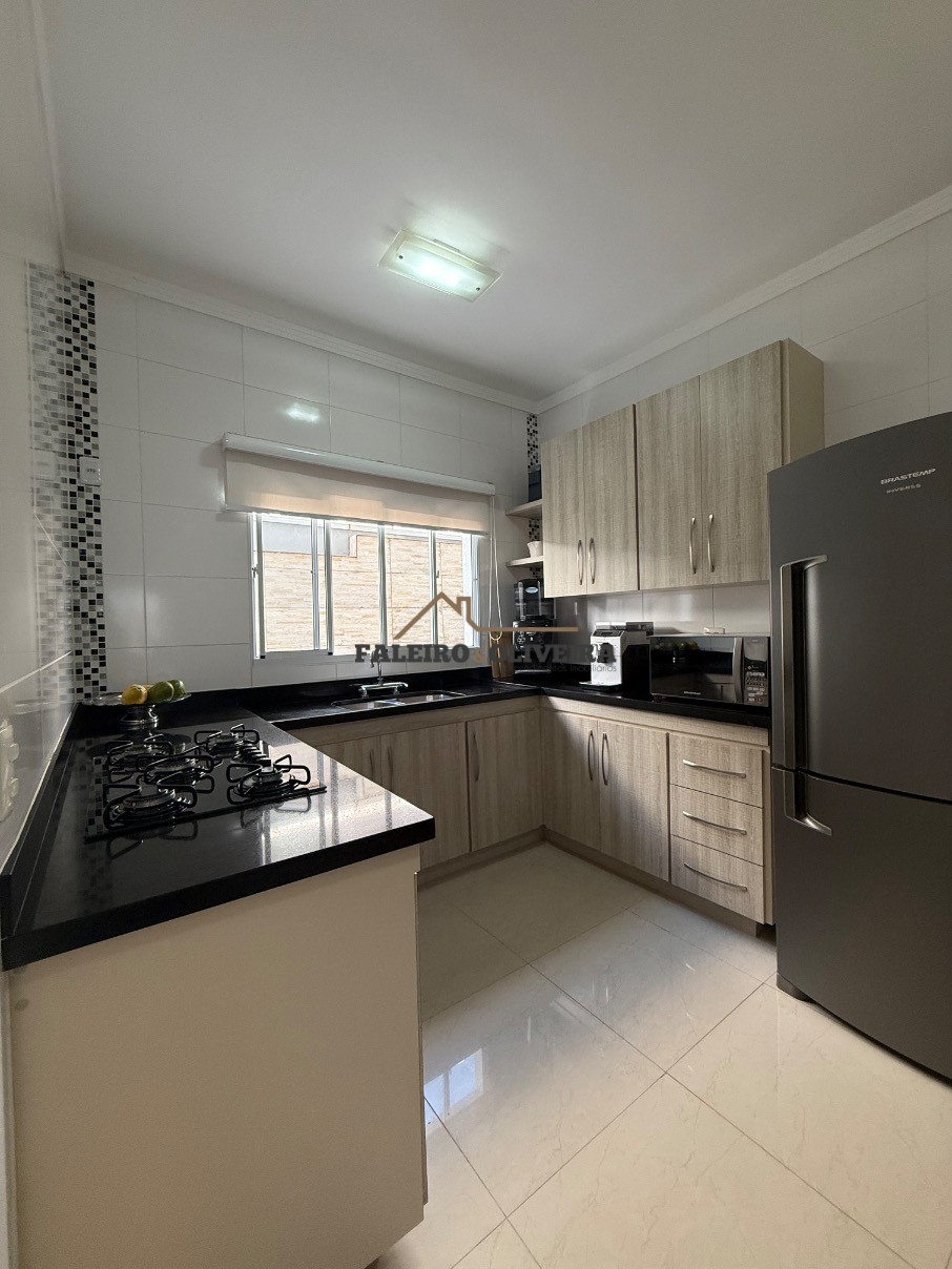 Casa, 3 quartos, 235 m² - Foto 14