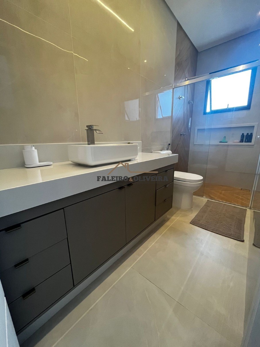 Casa, 3 quartos, 242 m² - Foto 17