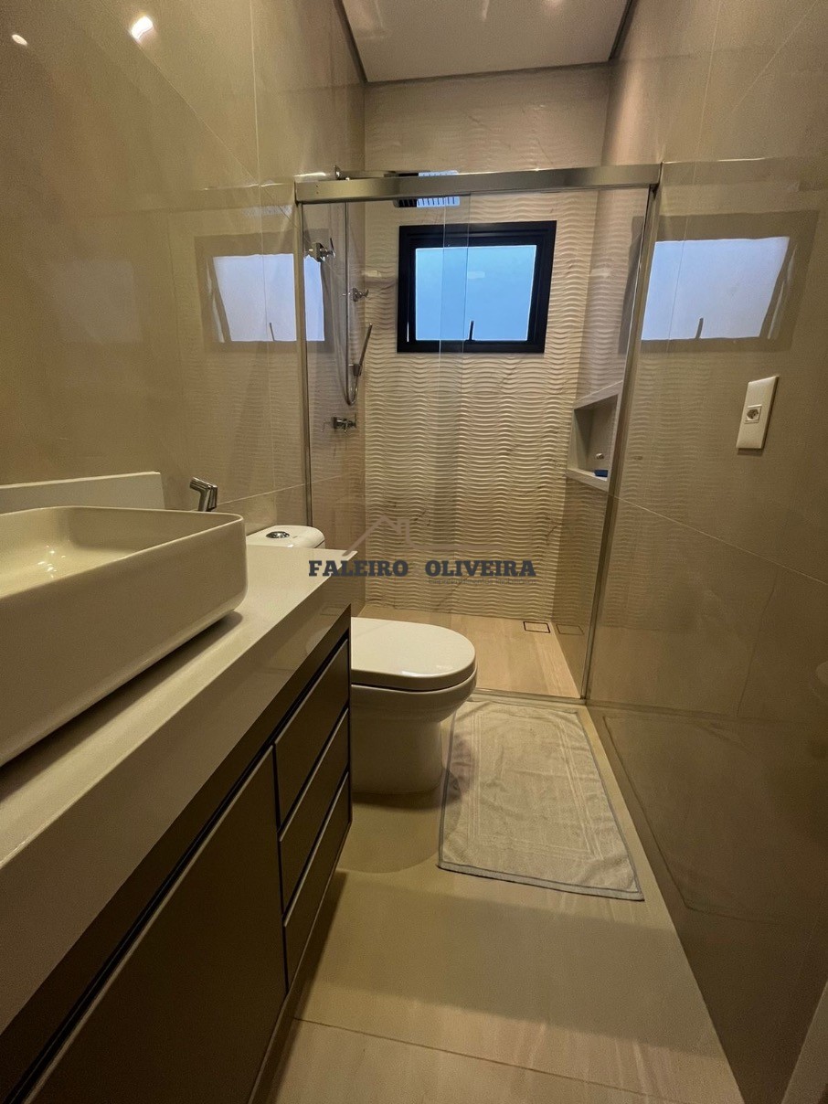 Casa, 3 quartos, 242 m² - Foto 8