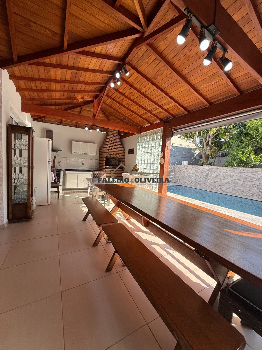 Casa, 3 quartos, 235 m² - Foto 17