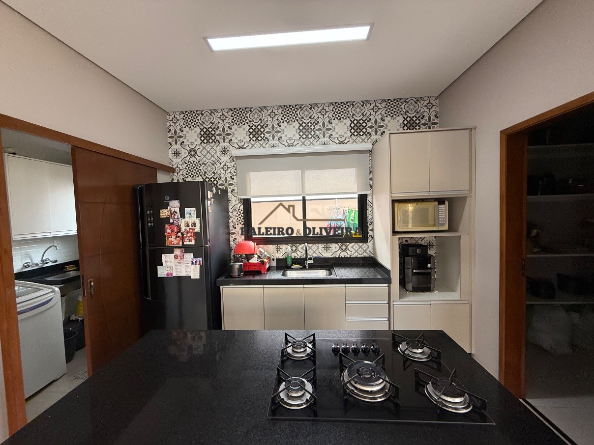 Casa, 4 quartos, 230 m² - Foto 21