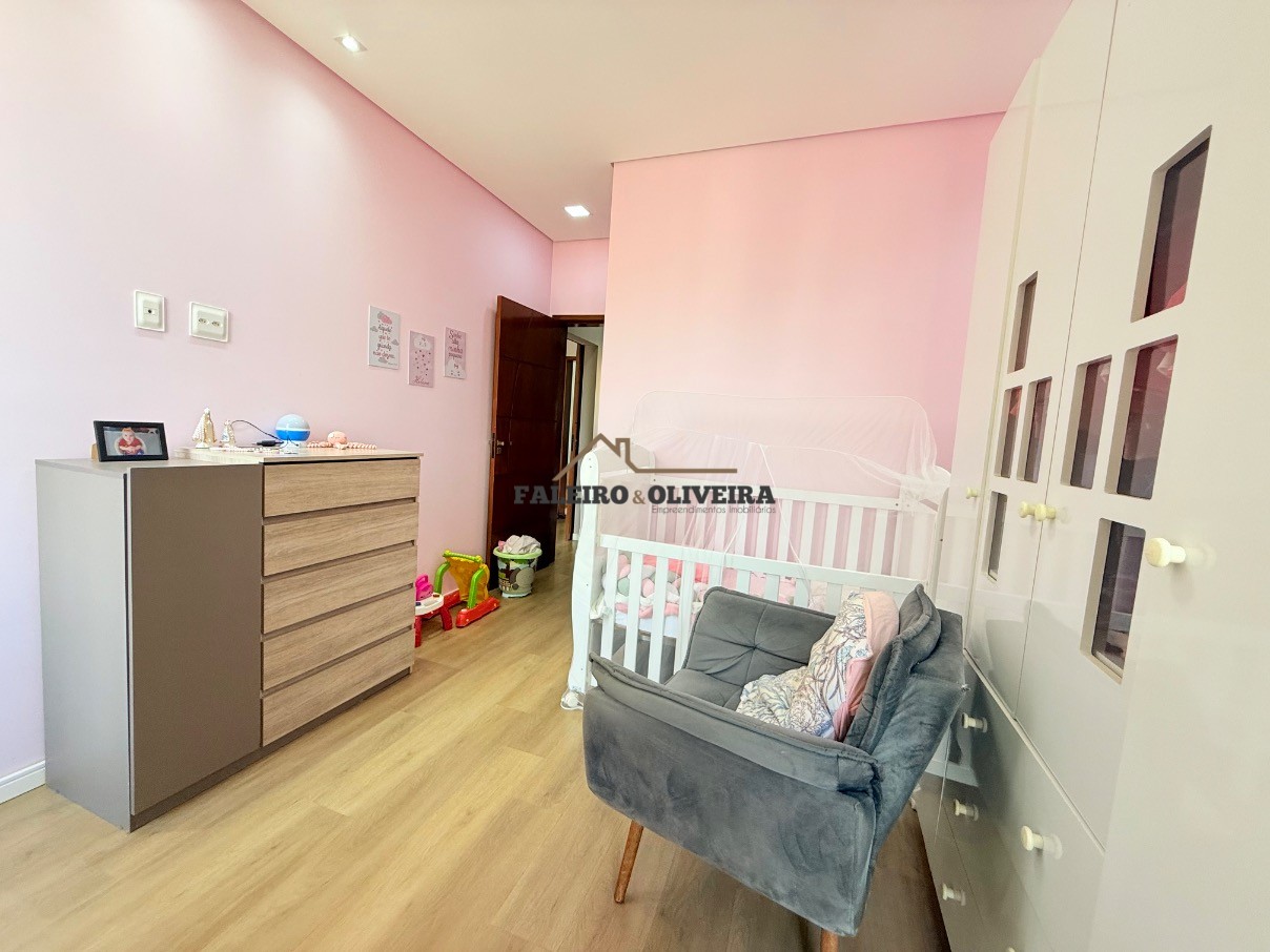 Casa, 4 quartos, 230 m² - Foto 8