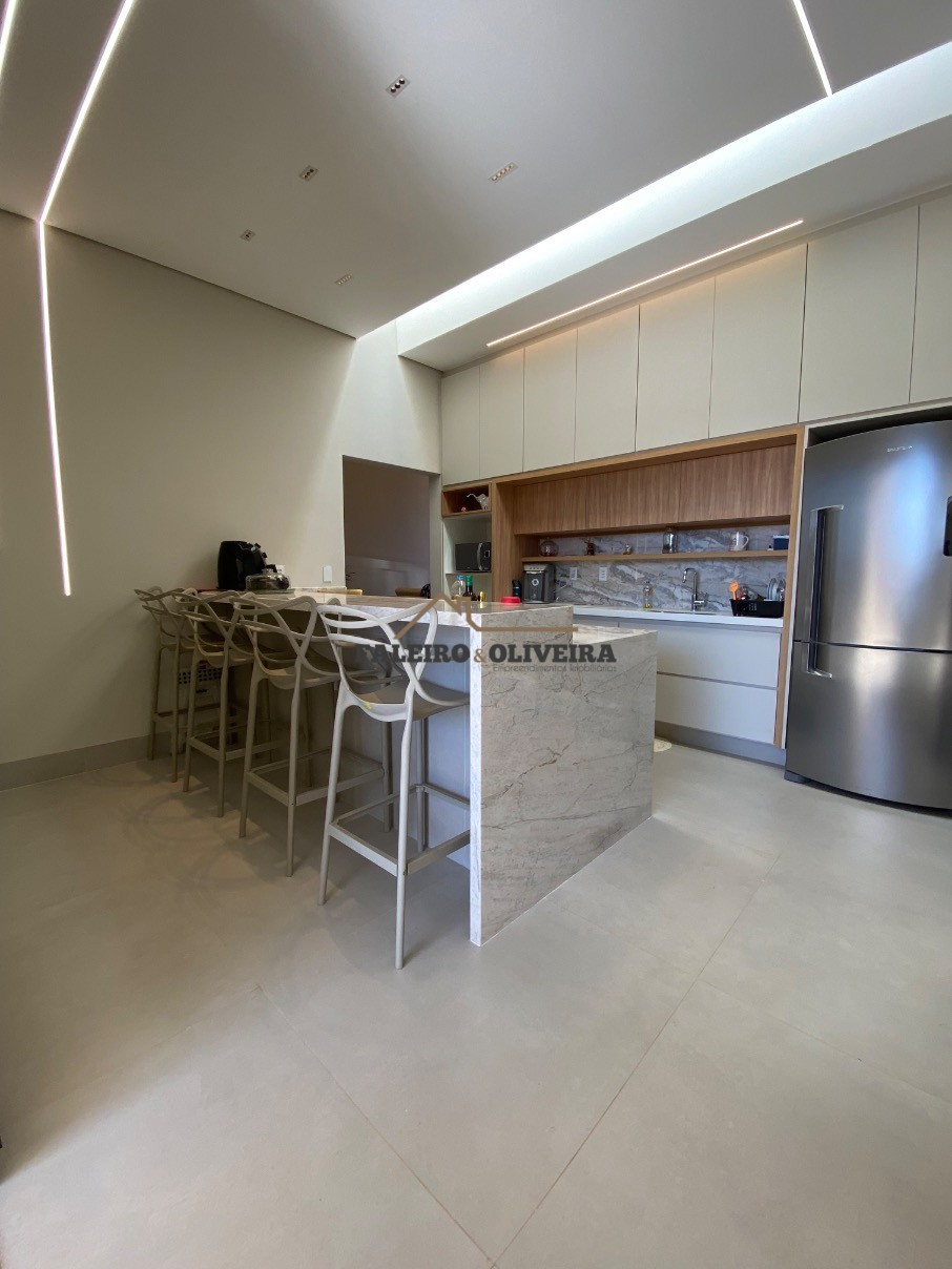 Casa, 4 quartos, 194 m² - Foto 13