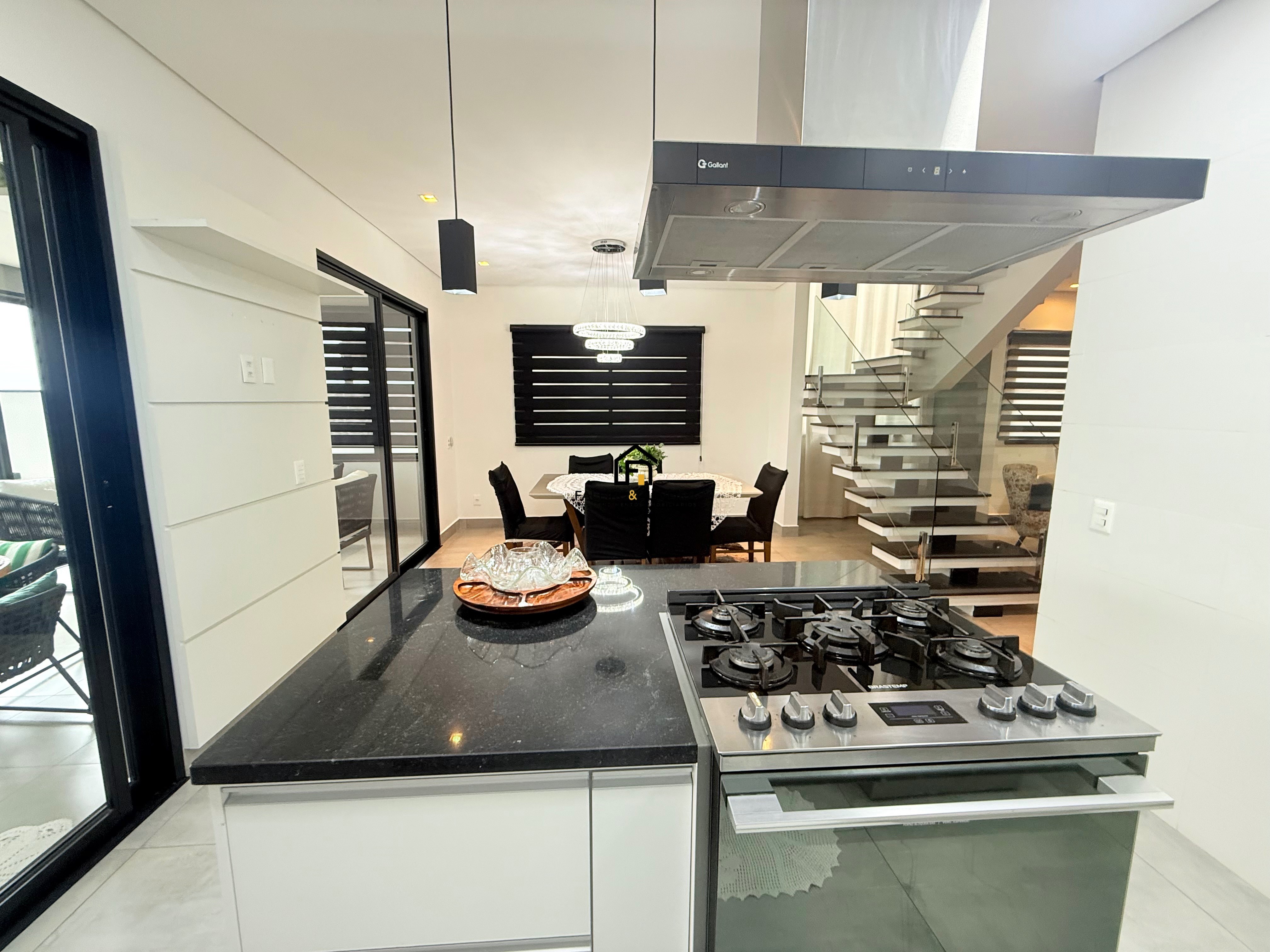 Casa, 4 quartos, 275 m² - Foto 13