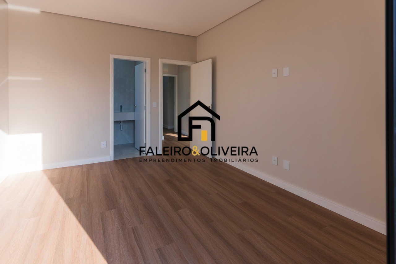 Casa, 4 quartos, 222 m² - Foto 8