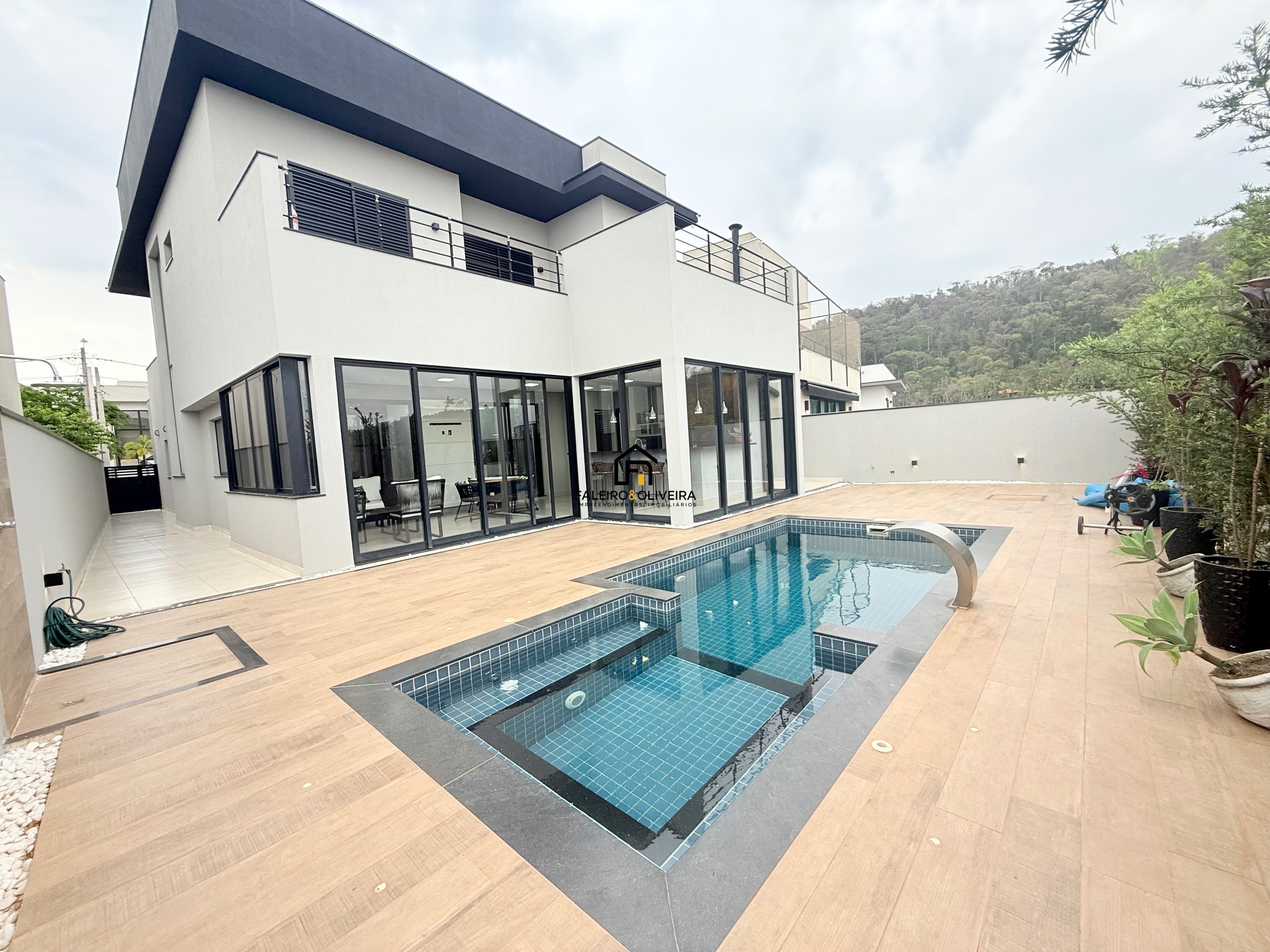 Casa, 4 quartos, 275 m² - Foto 19