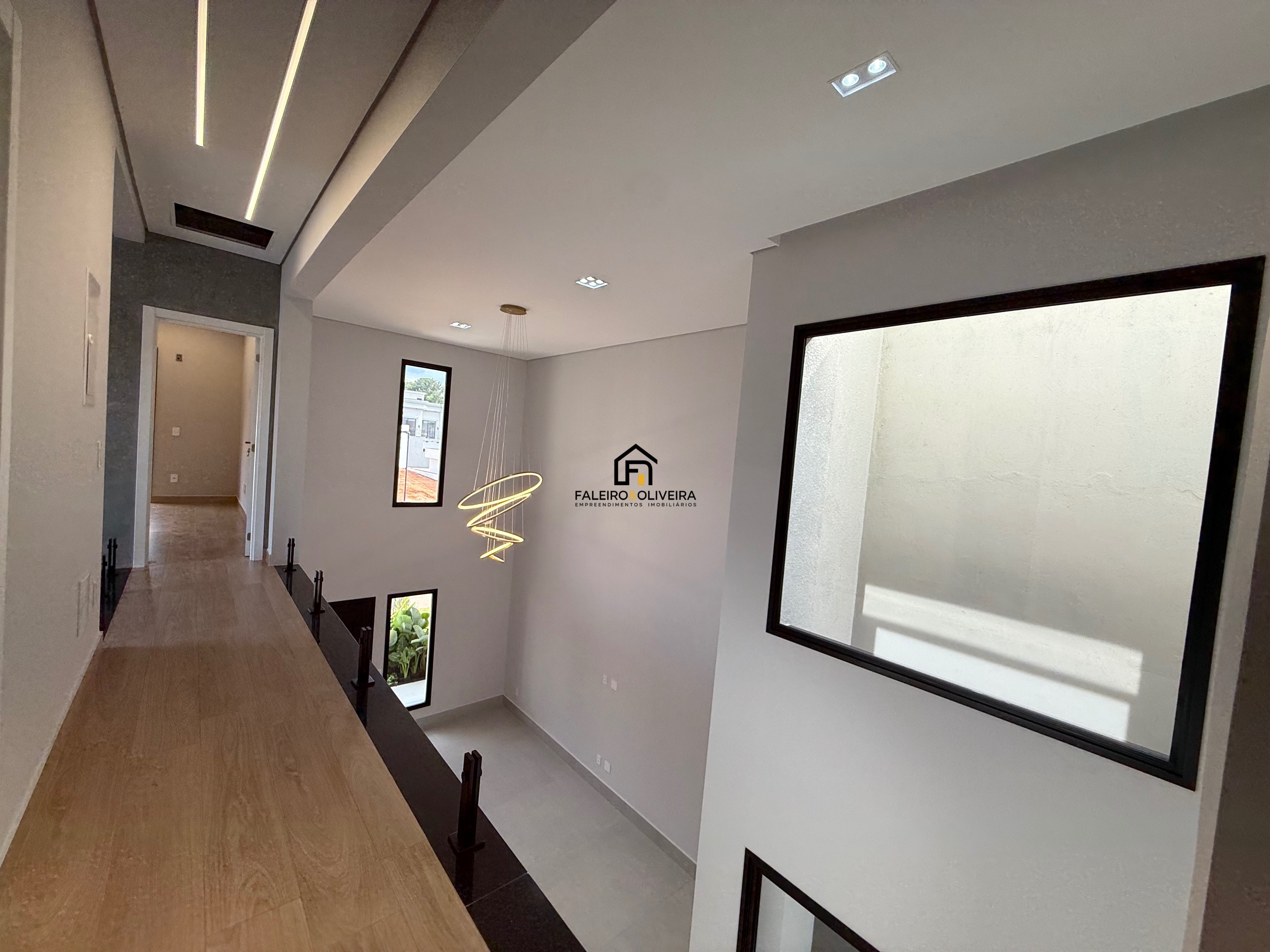 Casa, 3 quartos, 220 m² - Foto 1