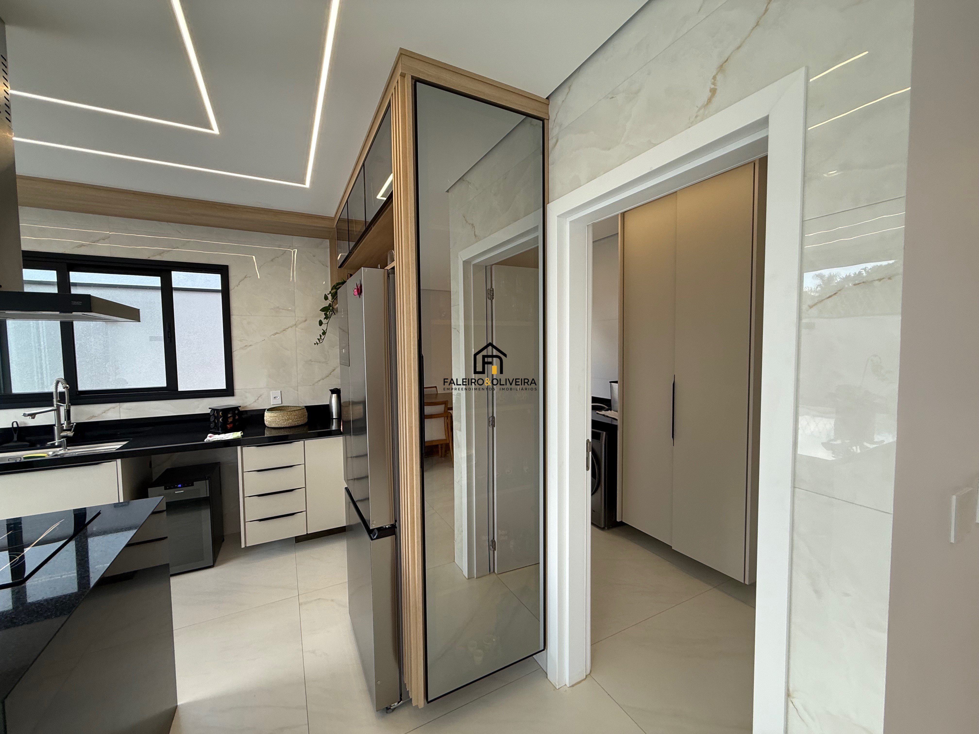 Casa, 4 quartos, 282 m² - Foto 12