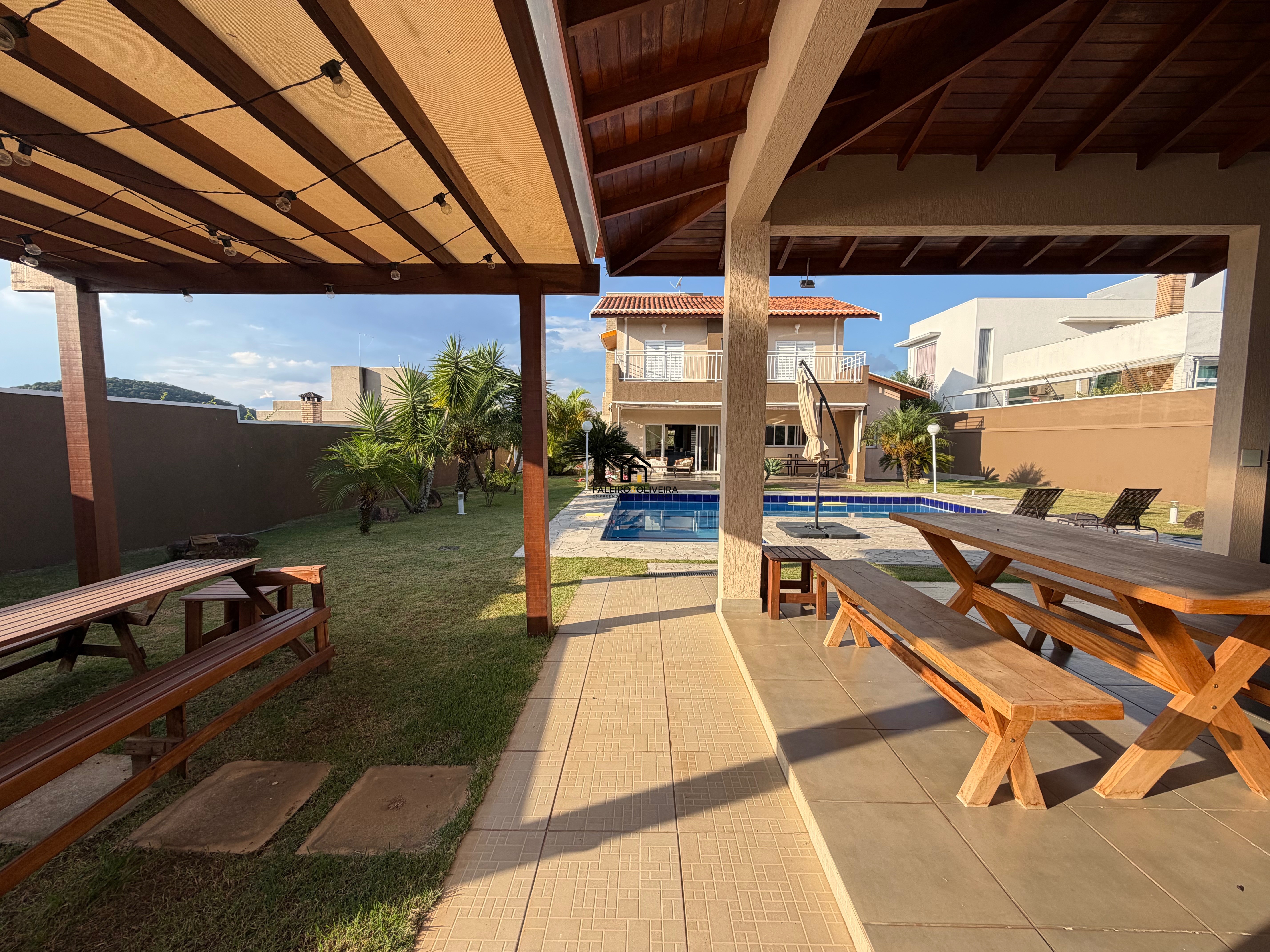 Casa, 6 quartos, 400 m² - Foto 4