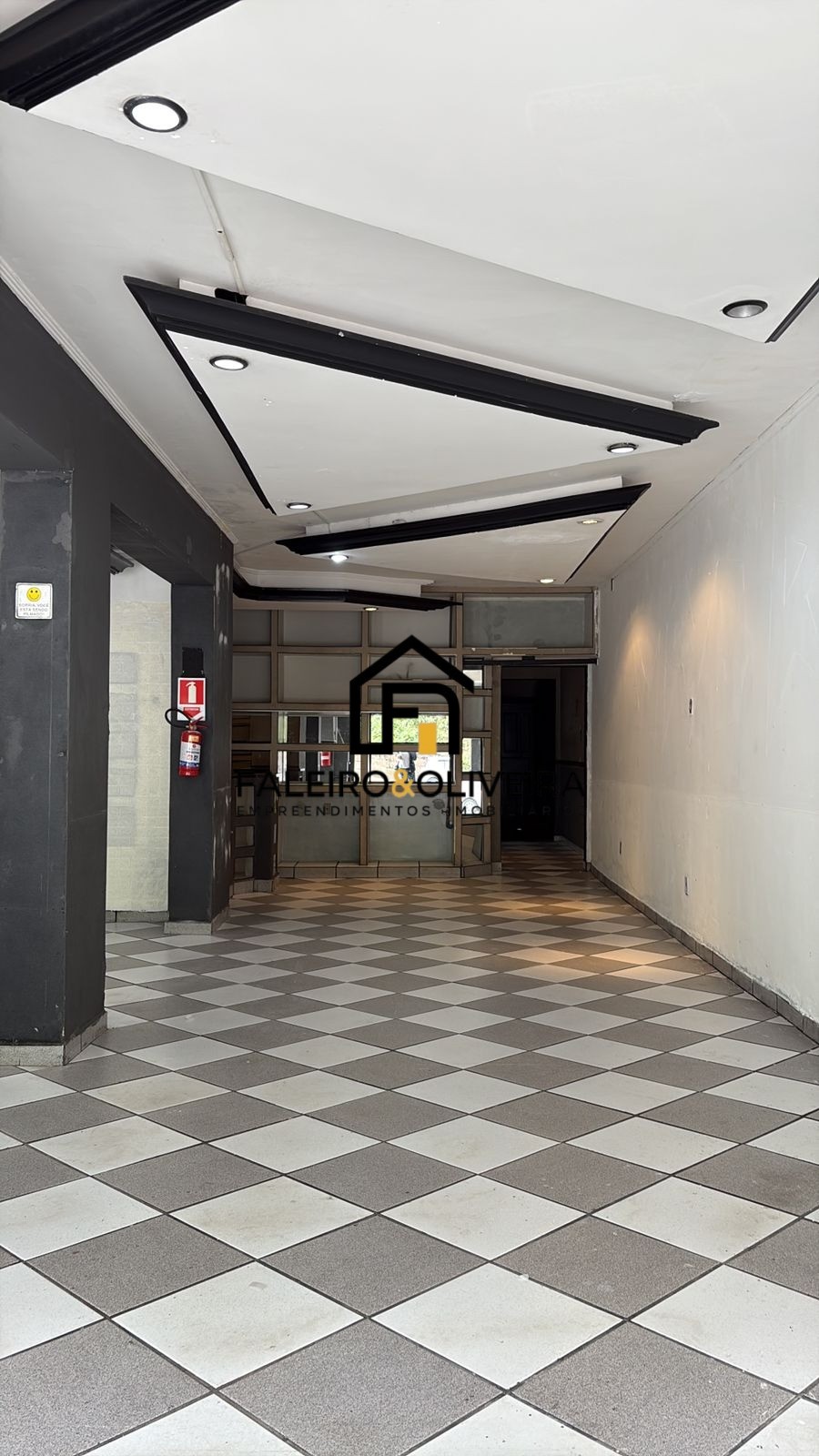 Loja-Salão, 242 m² - Foto 2