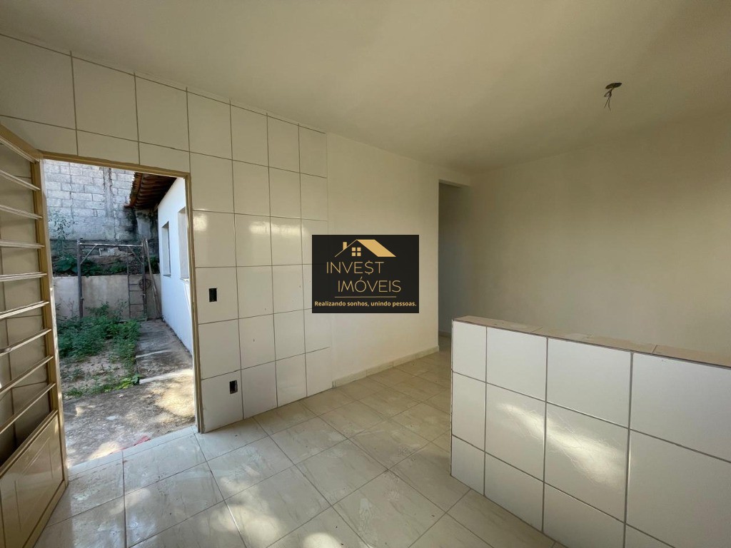 Casa à venda em Juatuba-MG, Samambaia IV: 2 quartos, 1 sala, 1 banheiro e 41,00 m²! Aproveite!