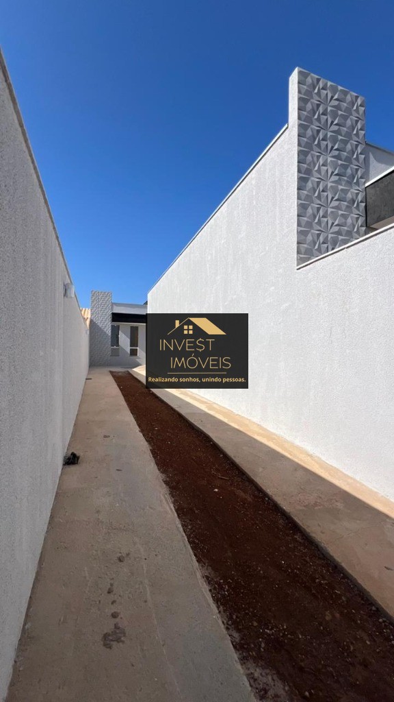CASA RESIDENCIAL em MATEUS LEME - MG, Planalto