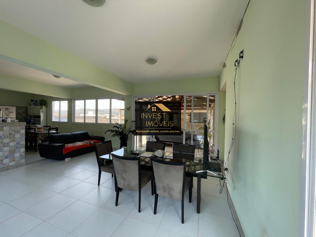 Excelente oportunidade: Casa à venda em Florestal-MG, bairro Nossa Senhora Aparecida - 2 quartos, 1 sala, 1 banheiro, 9 vagas, 450m².