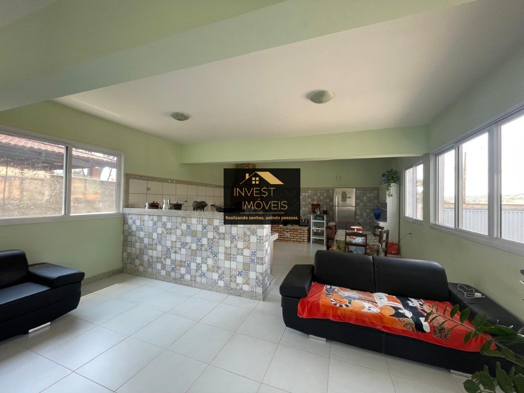 Excelente oportunidade: Casa à venda em Florestal-MG, bairro Nossa Senhora Aparecida - 2 quartos, 1 sala, 1 banheiro, 9 vagas, 450m².